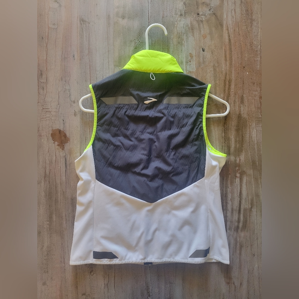 Brooks Women's Black, White, and Neon Yellow Vest - Picture 2 of 3